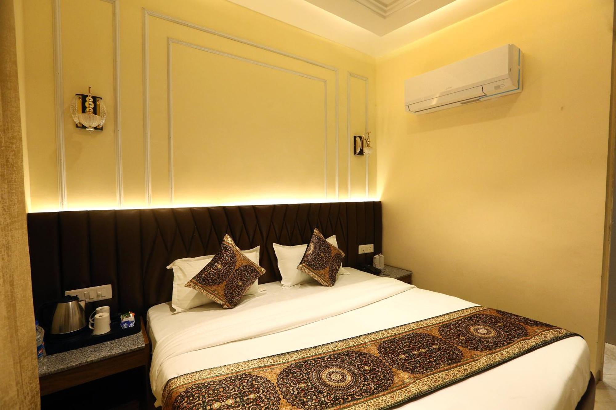 Hotel Gc Grand Inn Amritsar Exterior photo
